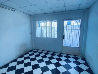 Cần tuyển nhân viên phụ gội đầu chưa biết được hướng dẫn có chỗ ăn ở 8762
