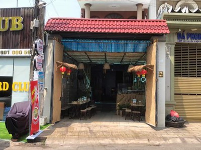 Cần tuyển nhân viên phụ gội đầu chưa biết được hướng dẫn có chỗ ăn ở 8821