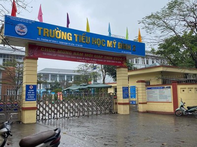 Cần tuyển nhân viên phụ gội đầu chưa biết được hướng dẫn có chỗ ăn ở 8601