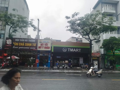 Cần tuyển nhân viên phụ gội đầu chưa biết được hướng dẫn có chỗ ăn ở 8556