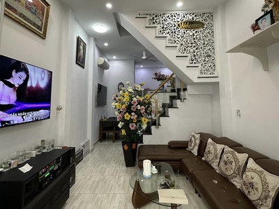 Siêu phẩm nhà Tân Hòa Đông Quận 6 : Ba Tầng - HXH gần mặt tiền - 4X11M - NHỈNH 4 TỶ 0