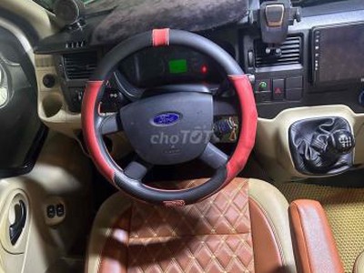 Ford Transit 2015 tải van 6 chỗ 900kg 3