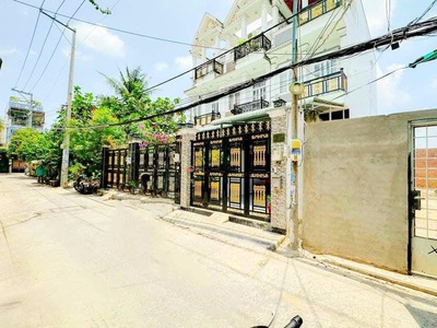 Miếng đất ngon bổ rẻ hxh 66m2 ngang 4.3m giáp q7 xây tự do 0