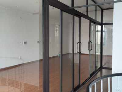 Cho thuê sàn tầng 3 tại Vinhomes Marina, 80m2  giá 8tr 2