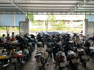 Bán 2 lô đất liền kề mặt tiền sổ hồng riêng giá rẻ  đối diện trường cấp 3 song phú 4