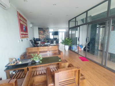 Cho thuê văn phòng giá rẻ Vinhomes Marina 8