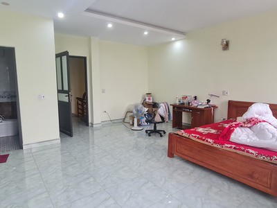 Mời thuê nhà 4 phòng ngủ khép kín tại Khai Quang, Vĩnh yên, Vĩnh Phúc. Giá chỉ 13 triệu 4