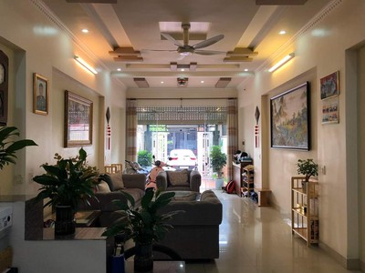 Cần bán nhà trong ngõ Lâm Tường, Lê Chân, Hải Phòng. 106m2 nhà 3 tầng. 8,5 tỷ ô tô đỗ 3