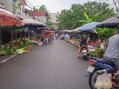Bán nhà làng cống thôn, yên viên, kinh doanh, oto tránh, gần trường chợ, 86m, 5 tỷ 9 0