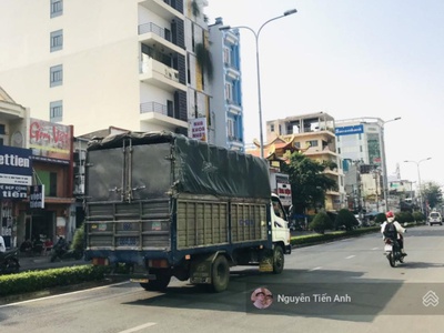 Cần tuyển nhân viên phụ gội đầu chưa biết được hướng dẫn có chỗ ăn ở 11162