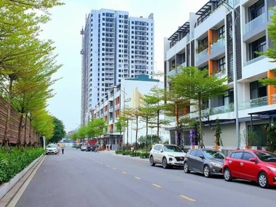 Bán gấp nhà đức giang, view trường, ô tô tránh, kinh doanh, 82m2 x 2t, mt4.5m, nhỉnh 11tỷ 3
