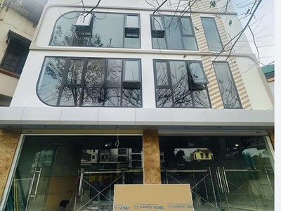 Bán nhà mới xây mặt đường phạm văn đồng, gần công viên hoà bình. 0