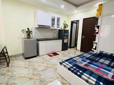 Bán toà ccmn cầu giấy dòng tiền 72tr/th,12 phòng x 8t,mới tinh,giá 12,5 tỷ thương lượng 2