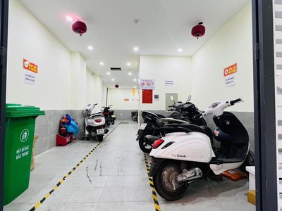 Bán toà ccmn cầu giấy dòng tiền 72tr/th,12 phòng x 8t,mới tinh,giá 12,5 tỷ thương lượng 1