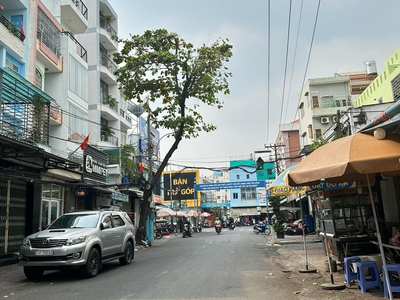 Cần tuyển nhân viên phụ gội đầu chưa biết được hướng dẫn có chỗ ăn ở 10770