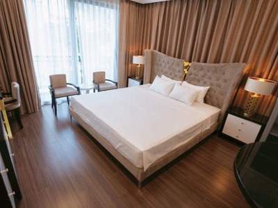 Chính chủ cho thuê biệt thự 6pn view biển  có thể kinh doanh villa  trung tâm bãi cháy, tp hạ 3