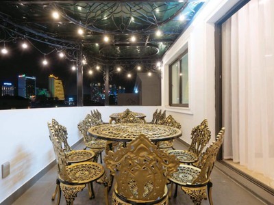 Chính chủ cho thuê biệt thự 6pn view biển  có thể kinh doanh villa  trung tâm bãi cháy, tp hạ 4