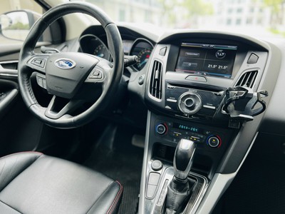 Focus1.5 Ecoboost 2016 Xe gia đình giá tốt 12