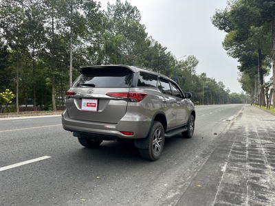 Cần Bán Xe Fortuner 2.4 AT 2021 Tại Bình Dương 6