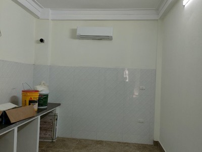 Bán gấp giá rẻ căn hộ đẹp phố 8/3, 15m/44m, tầng 3, mặt tiền 3, 1.14 tỷ hai bà trưng. 1