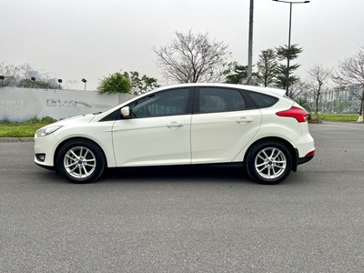 Bán xe Ford Focus 1.5 AT Trend sản xuất năm 2018, tên tư nhân, biển Hà Nội 3