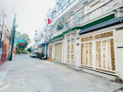 Bán nhà quang trung gò vấp, hxh, 5m5x12m5, 4 tầng lầu. 0