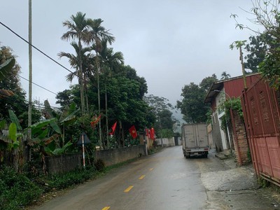 Mặt đường nhựa trục chính xã phú mãn kinh cực dỉnh tài chính nhỉnh tỷ sở hữu 100mfull thổ 0