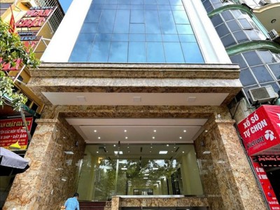 Bán tòa VP 9 tầng mặt phố Hoàng Quốc Việt Dt 300m2, mt10m, GIÁ 165 TỶ 0
