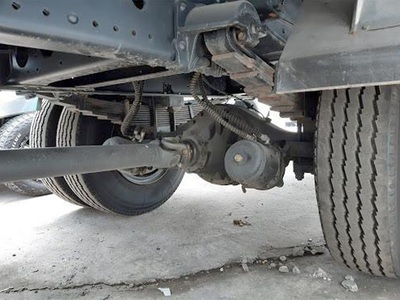 Xe tải DONGFENG B180 thùng dài 9M7-thùng Container 4