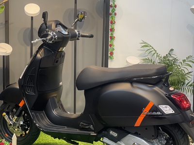 Vespa GTS 150cc đẳng cấp và phong độ 2