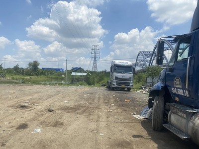 Bán nhanh lô đất đường võ chí công, phường phú hữu quận 9 . sổ đỏ chính chủ 1