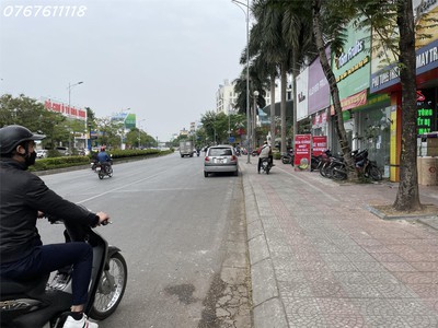 Bán nhà mặt phố nguyễn văn cừ hồng tiến, vị trí vip, cho thuê 40tr, 90m 4 tầng,23 tỷ 1