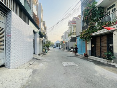 Đất đường 6m - 160 trục lã xuân oai tnpa 97m2 ngang 5 giá tốt 0