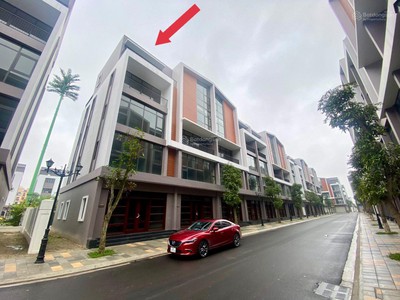 Cơ hội ko thể tốt hơn. shophouse phố biển áp góc cực tiềm năng cho ndt- vinhomes ocean park 3 0