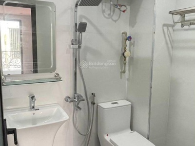 Cho thuê căn hộ mới cứng, nội thất cao cấp tại 81 trung kính, cầu giấy 3