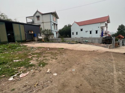 Lô đất hiếm còn xót lại tại thị trấn chúc sơn 30.8m2 giá chỉ dưới 1 tỉ oto đỗ tận cửa 2