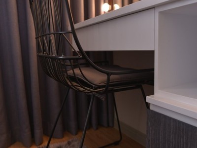 Cho thuê căn hộ H2, 196 Hoàng Diệu, Phường 8, Quận 4: - Diện tích: 84m2.Căn góc đã được cải tạo 2