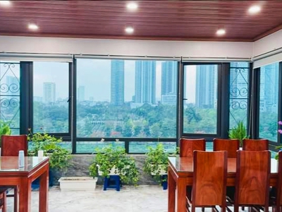 Nhà mới xịn sò, mặt phố Trần Vỹ 8T có hầm, view hồ Mai Dịch, vỉa hè đá bóng, KD vô địch 5