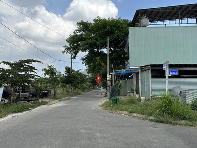 Bán đất đường Đào Trinh Thất -hướng Tây -đối diện công Viên 1