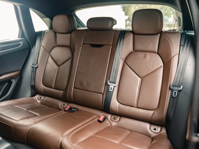 Porsche Macan 2015  Odo: 80,000km. 4