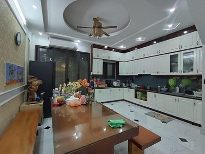 Siêu phẩm 5 tầng vũ xuân thiều, 2 thoáng, thang máy, ô tô tránh, 115m, mt 5m, nhỉnh 15 tỷ 3