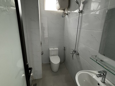 Chính chủ cần tiền bán gấp căn góc 2n2vs chung cư n02 trần quý kiên 69m2 ntcb giá cực rẻ 3ty5 3