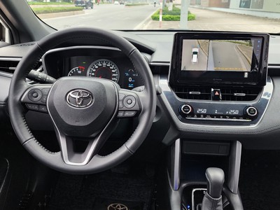 Cần bán nhanh Xe TOYOTA - CROSS 1.8V đời 2023 2