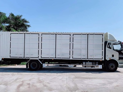 Xe Tải Faw Thùng Container Chở Pallet 1