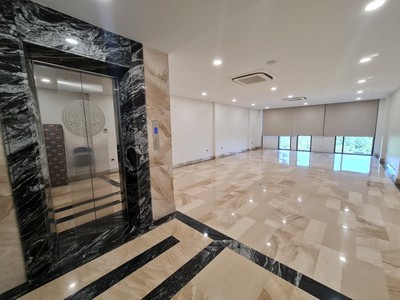 Bán tòa nhà gần phố hoàng quốc việt, cầu giấy - 100m2 x 8 tầng. giá: 48 tỷ 2
