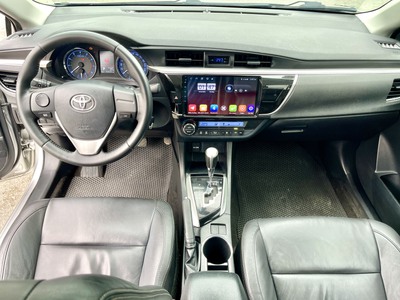 Bán xe Toyota Altis 1.8 G sản xuất 2015 màu bạc, biển Hà Nội, một chủ từ mới 10