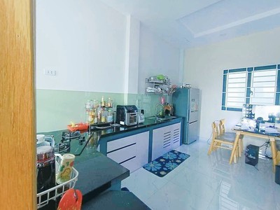 Nhà phố q9   thủ đức  4 tầng giá chỉ nhinh 4t còn thương lương. 2