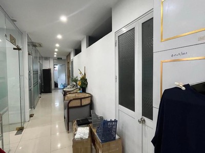 Cho thuê tòa mặt phố 7 tầng thang máy - kinh doanh -nguyễn khuyến  văn quán-110m2 thông sàn 4