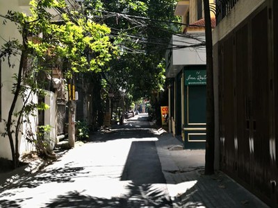 Chính chủ cho thuê sàn tầng 2 làm văn phòng thông phòng tại ngõ 126 khuất duy tiến. 1