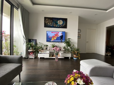 Chính chủ cho thuê căn hộ 108m2, 3n, 2vs. căn góc đẹp nhất q hai bà trưng, tại d12, imperia , 423 0